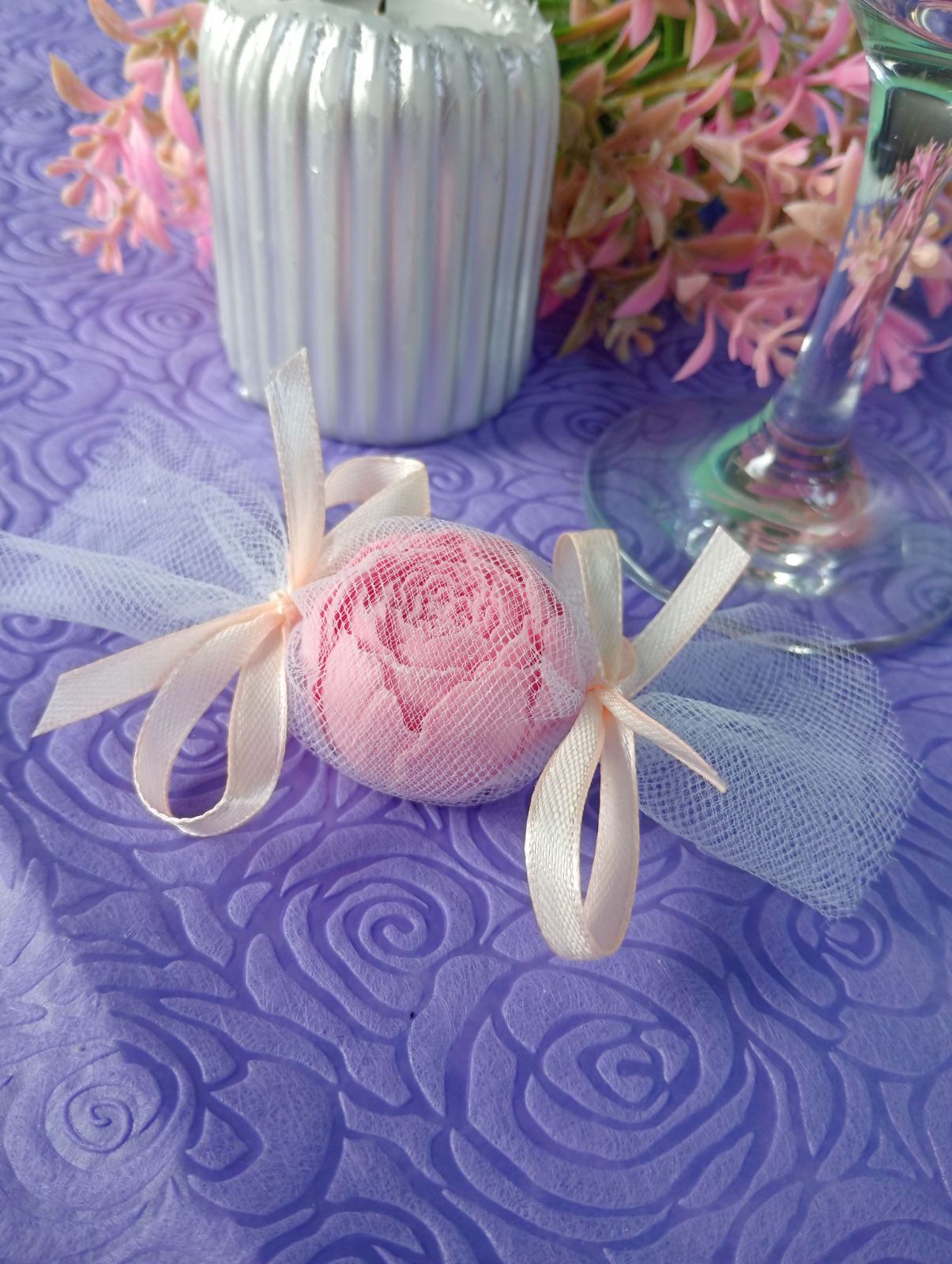 Mărturie. Bujor in fatin